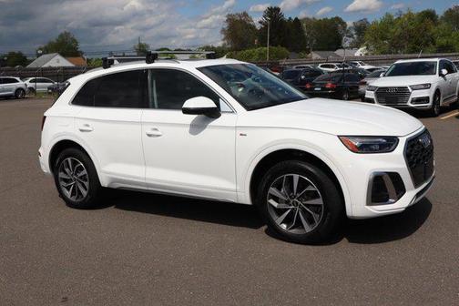 2024 Audi Q5 45 S line Premium Plus