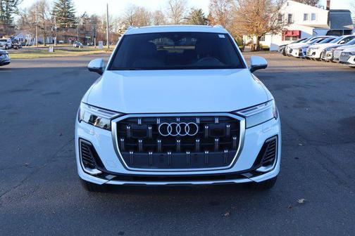 2025 Audi Q7 45 Premium