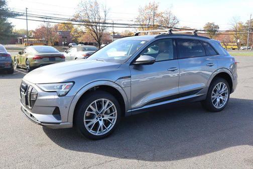 2021 Audi e-tron Prestige