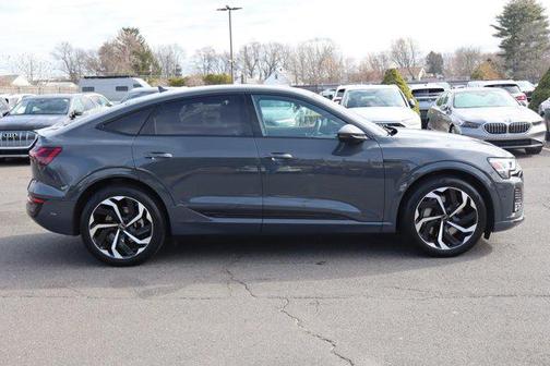 2024 Audi Q8 e-tron Premium Plus