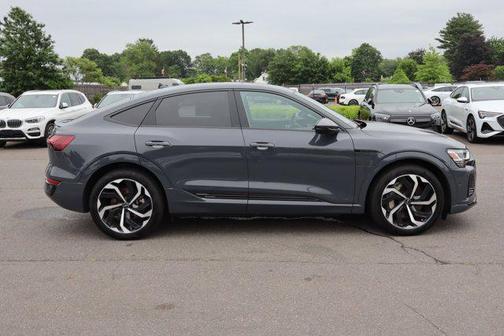 2024 Audi Q8 e-tron Premium Plus