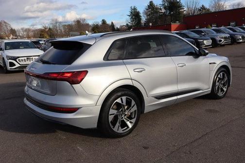 2021 Audi e-tron Premium