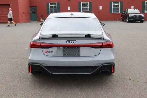 2023 Audi RS 7 4.0T