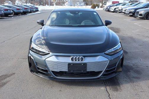 2022 Audi e-tron GT Premium Plus