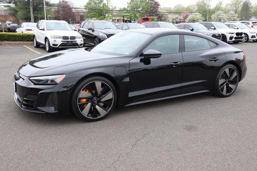 Mythos Black Metallic 2022 Audi RS e-tron GT quattro