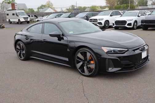 Mythos Black Metallic 2022 Audi RS e-tron GT quattro