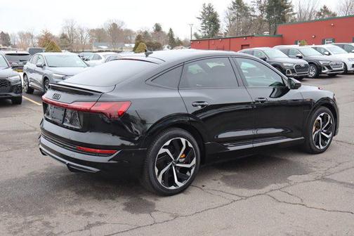 2022 Audi e-tron Sportback S line Premium Plus