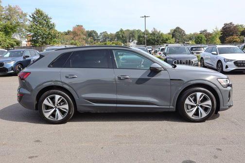 2024 Audi Q8 e-tron Premium