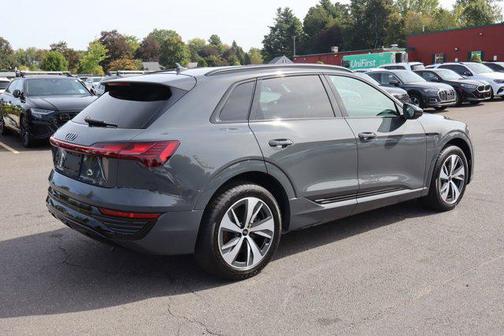 2024 Audi Q8 e-tron Premium
