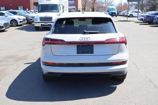 Siam Beige Metallic 2021 Audi e-tron Premium