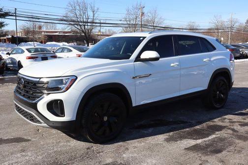 2025 Volkswagen Atlas Cross Sport 2.0T SE w/Technology 4MOTION