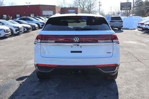 2025 Volkswagen Atlas Cross Sport 2.0T SE w/Technology 4MOTION