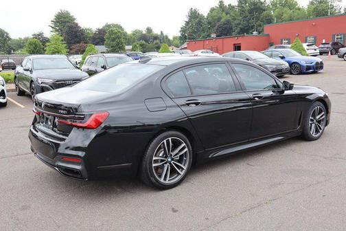 2022 BMW 750 i xDrive