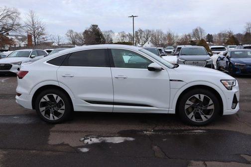 2022 Audi e-tron Sportback S line Premium Plus