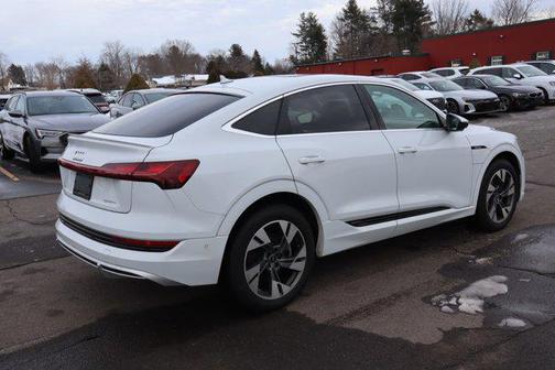 2022 Audi e-tron Sportback S line Premium Plus