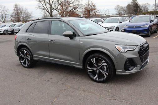 2024 Audi Q3 45 S line Premium Plus