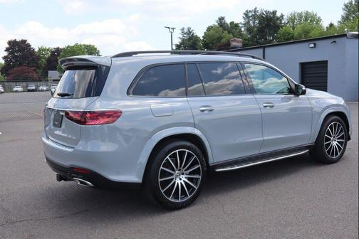 MANUFAKTUR Alpine Grey 2024 Mercedes-Benz GLS 450 4MATIC