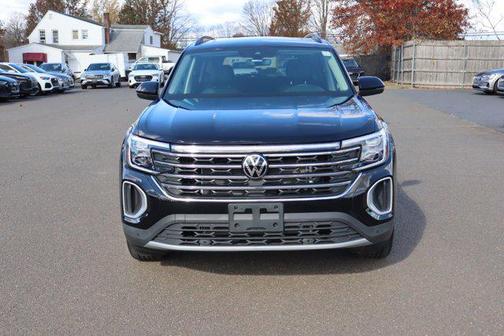 2025 Volkswagen Atlas 2.0T SE w/Technology 4MOTION