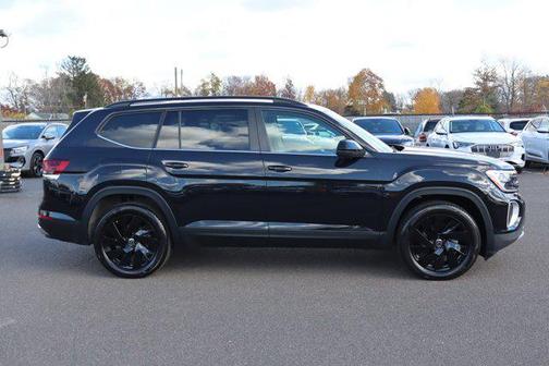 2025 Volkswagen Atlas 2.0T SE w/Technology 4MOTION