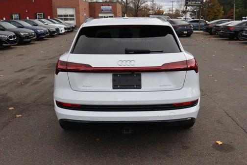 2021 Audi e-tron Prestige