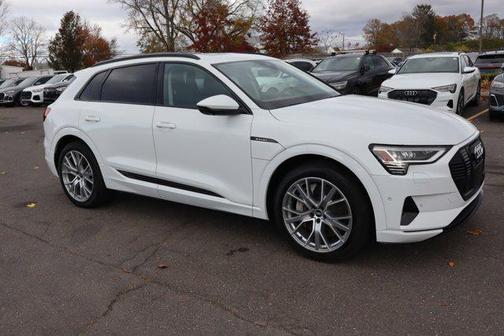 2021 Audi e-tron Prestige