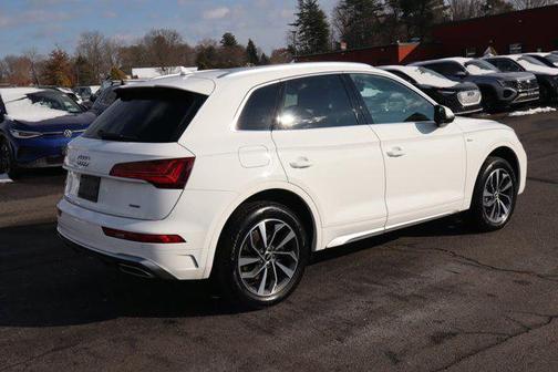 2022 Audi Q5 45 S line Premium