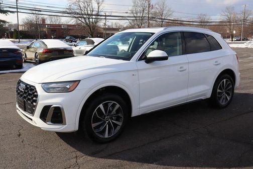 2022 Audi Q5 45 S line Premium