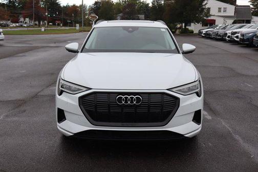 2021 Audi e-tron Premium