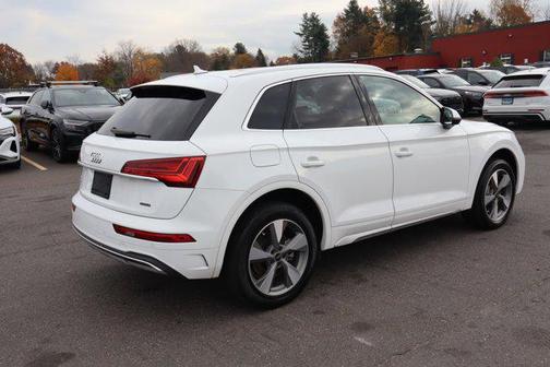 2023 Audi Q5 40 Premium