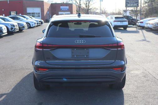 2025 Audi Q6 e-tron Premium Plus quattro