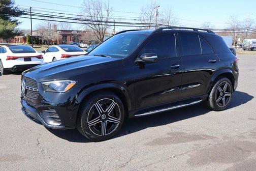 Obsidian Black Metallic 2025 Mercedes-Benz GLE 450e 4MATIC