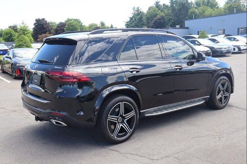 Obsidian Black Metallic 2025 Mercedes-Benz GLE 450e 4MATIC