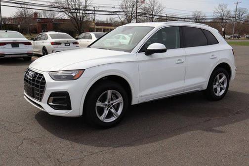 2023 Audi Q5 40 Premium