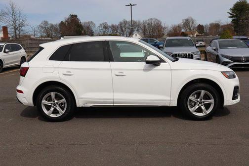2023 Audi Q5 40 Premium
