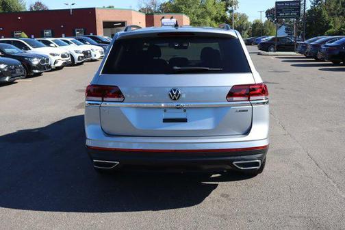 2023 Volkswagen Atlas 2.0T SE w/Technology 4MOTION