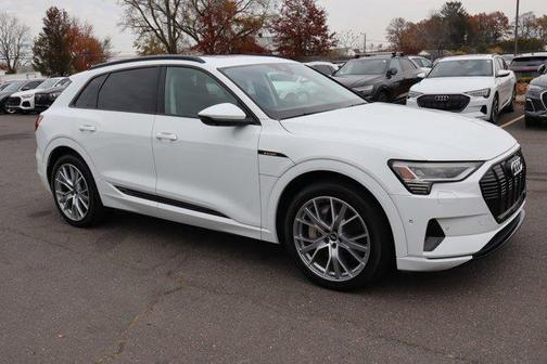 2021 Audi e-tron Prestige