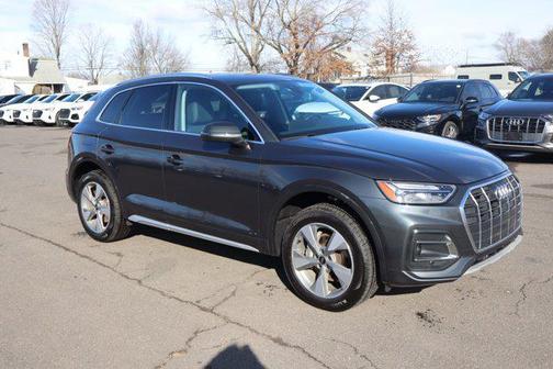 2023 Audi Q5 40 Premium Plus