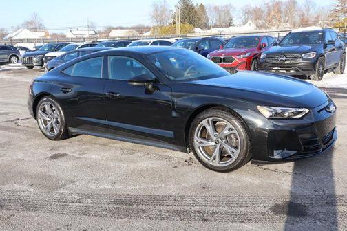 2023 Audi e-tron GT Premium Plus quattro