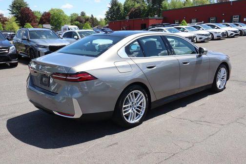 2024 BMW 540 i xDrive