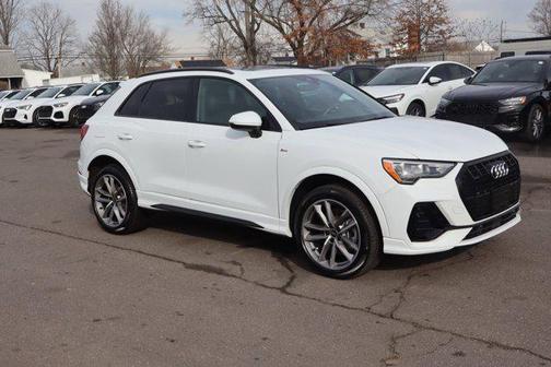 2022 Audi Q3 45 S line Premium
