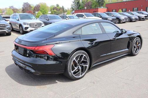 Mythos Black Metallic 2023 Audi RS e-tron GT quattro