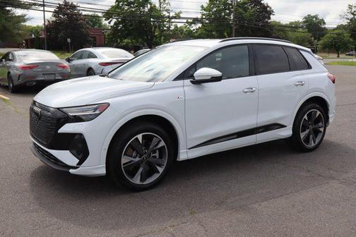 2024 Audi Q4 e-tron Prestige 50 quattro