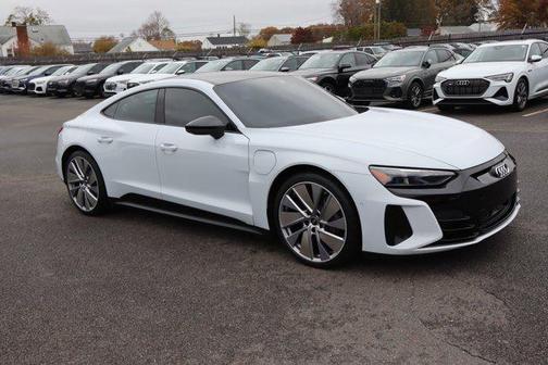 2022 Audi e-tron GT Prestige