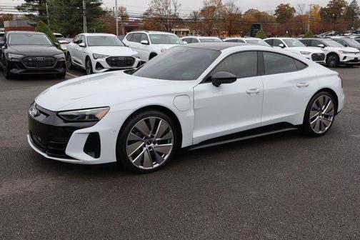 2022 Audi e-tron GT Prestige