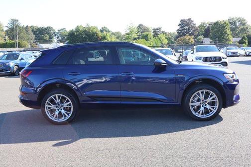 2021 Audi e-tron Prestige