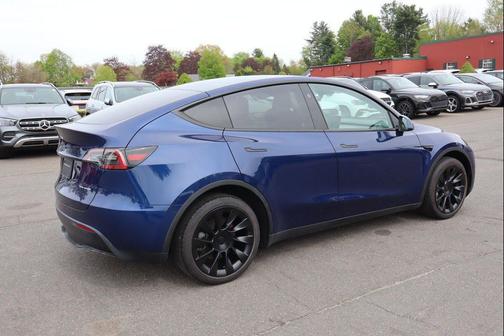 Deep Blue Metallic 2023 Tesla Model Y Long Range Dual Motor All-Wheel Drive