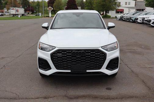 Glacier White Metallic 2022 Audi Q5 45 S line Premium Plus