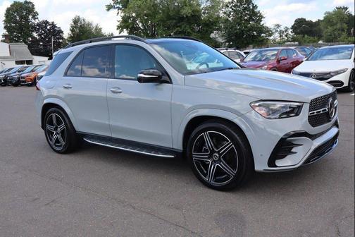 MANUFAKTUR Alpine Grey 2026 Mercedes-Benz GLE 580 4MATIC
