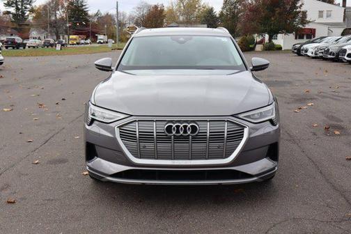 2021 Audi e-tron Premium