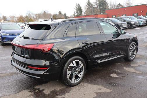 2021 Audi e-tron Premium